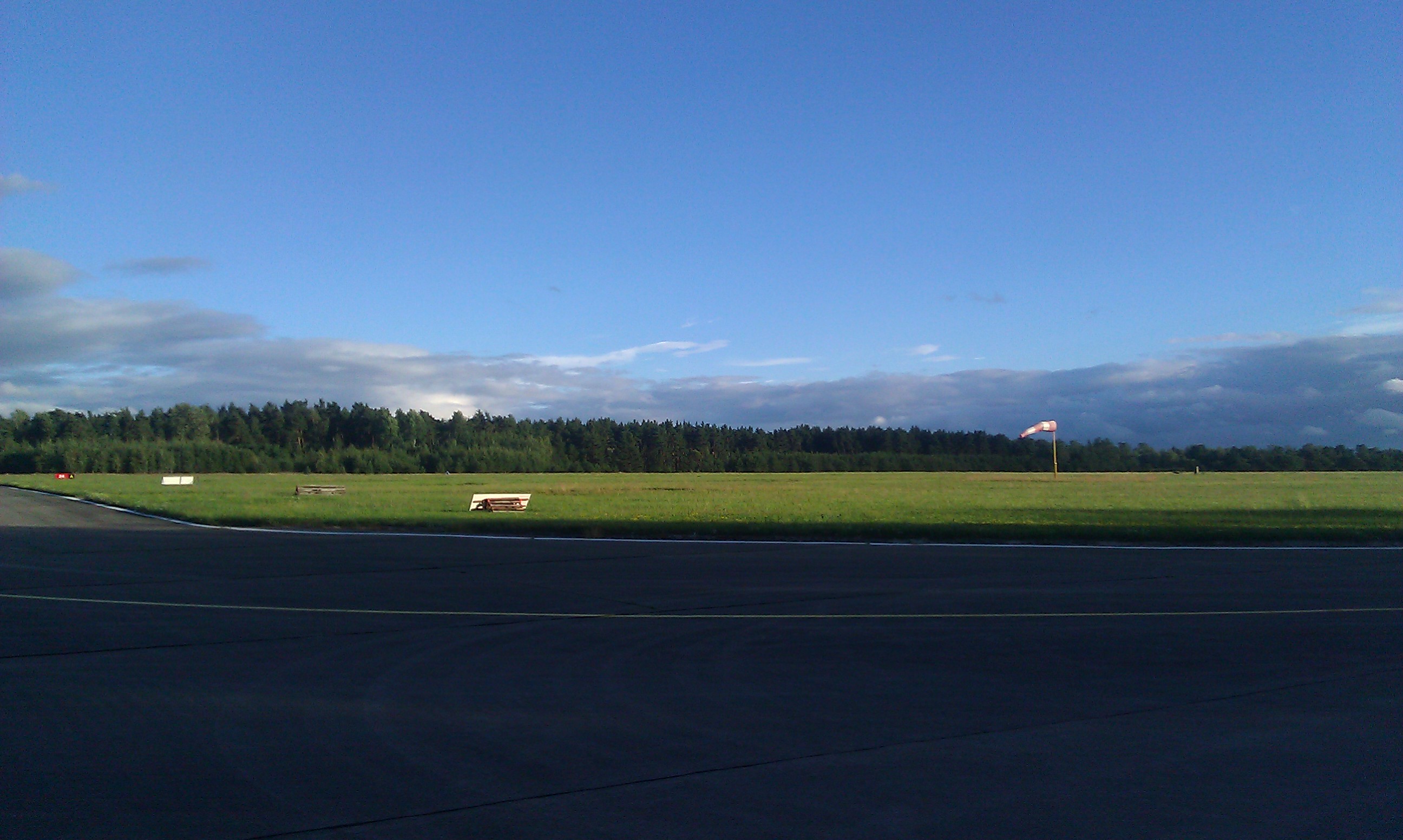 Flying Adventures: 100$ Hamburger Flight