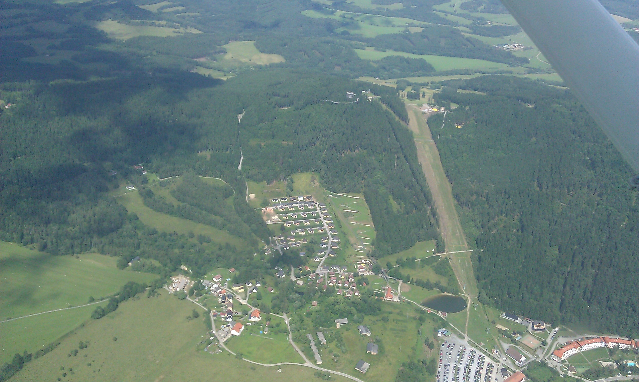 Горы и озёра: полёт к границе с Австрией